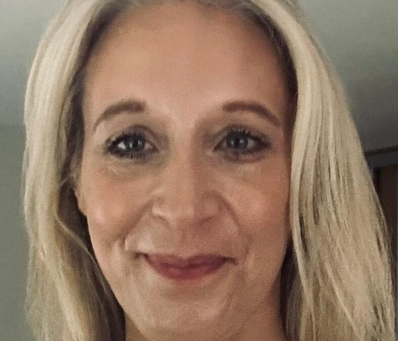 Mrs L Robinson - School Business Manager2